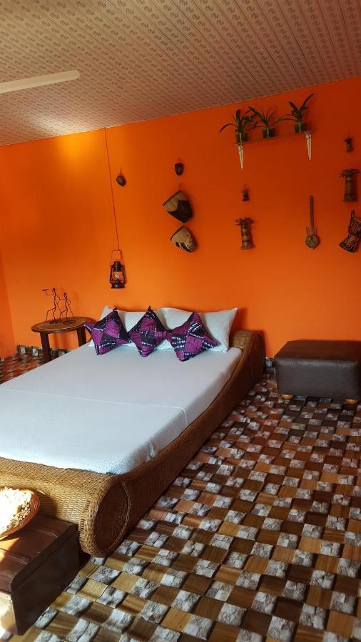 Golden Lilies Hotel Kokrobite Kültér fotó